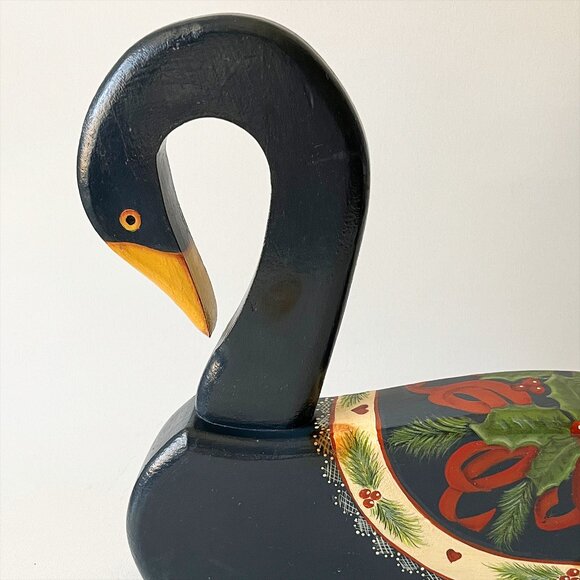 Vintage Hand Painted Wood Christmas Swan Signed - Picture 3 of 9